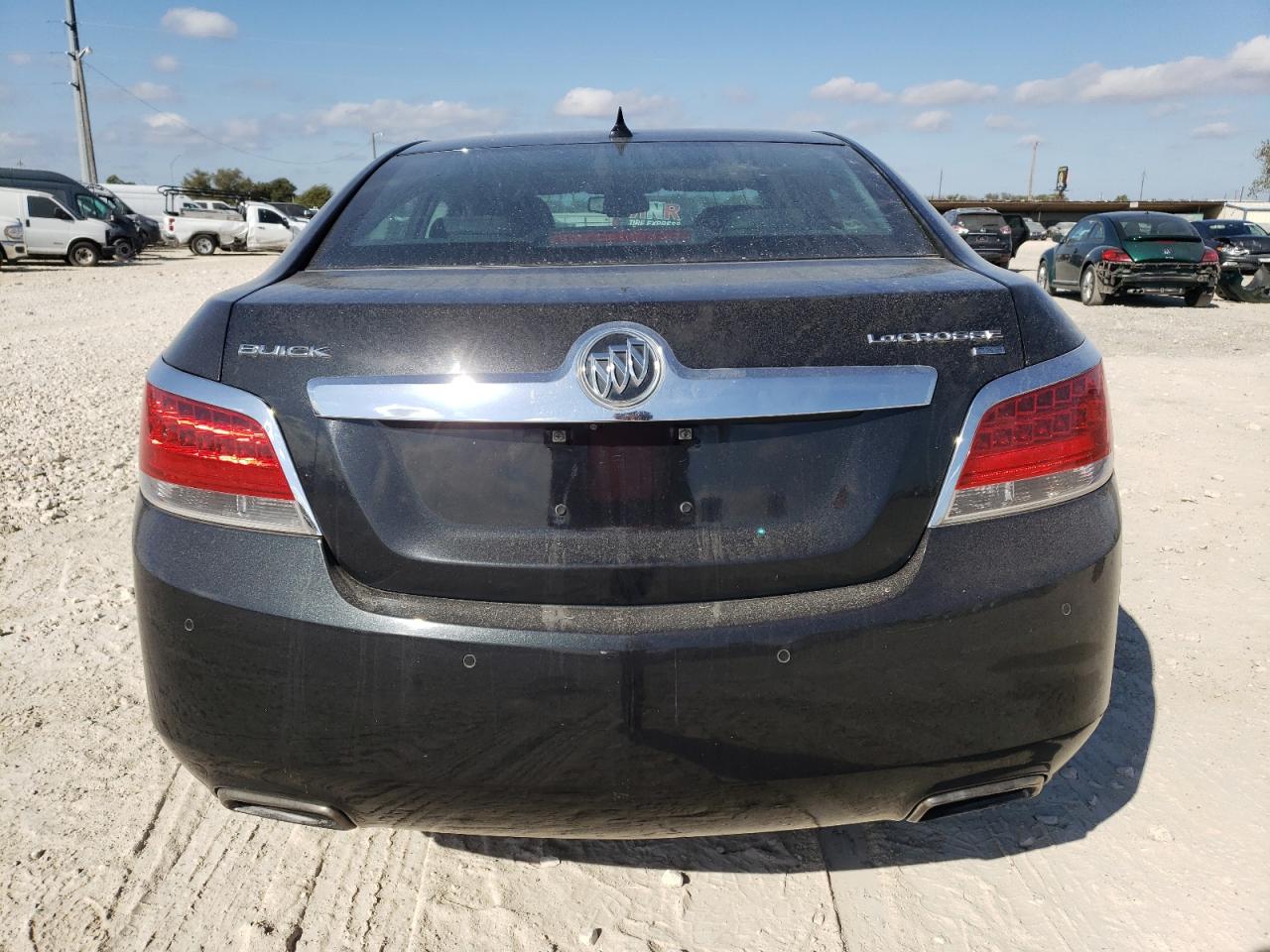 2010 Buick LaCrosse - Image 6