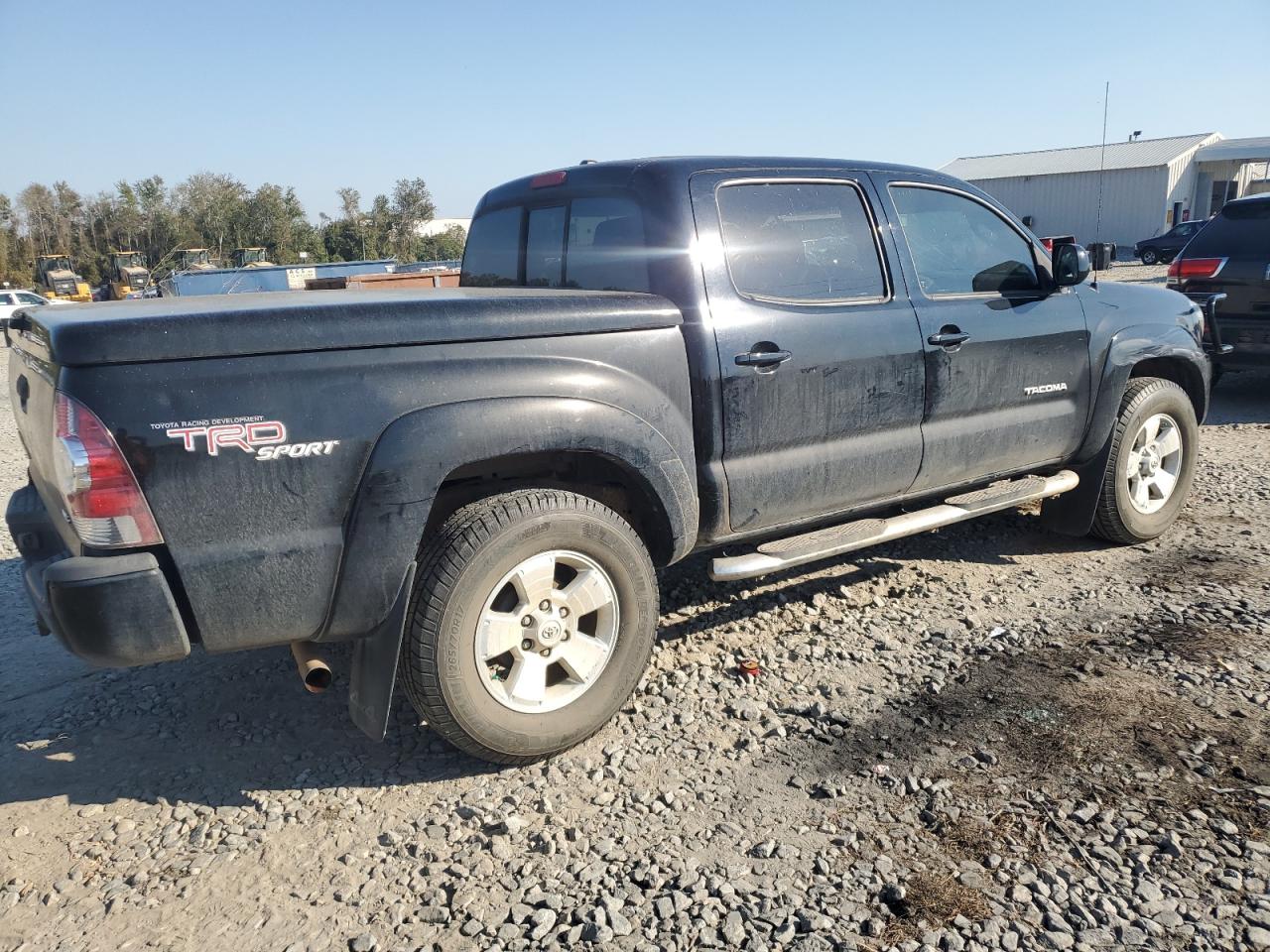 2011 Toyota Tacoma - Image 3