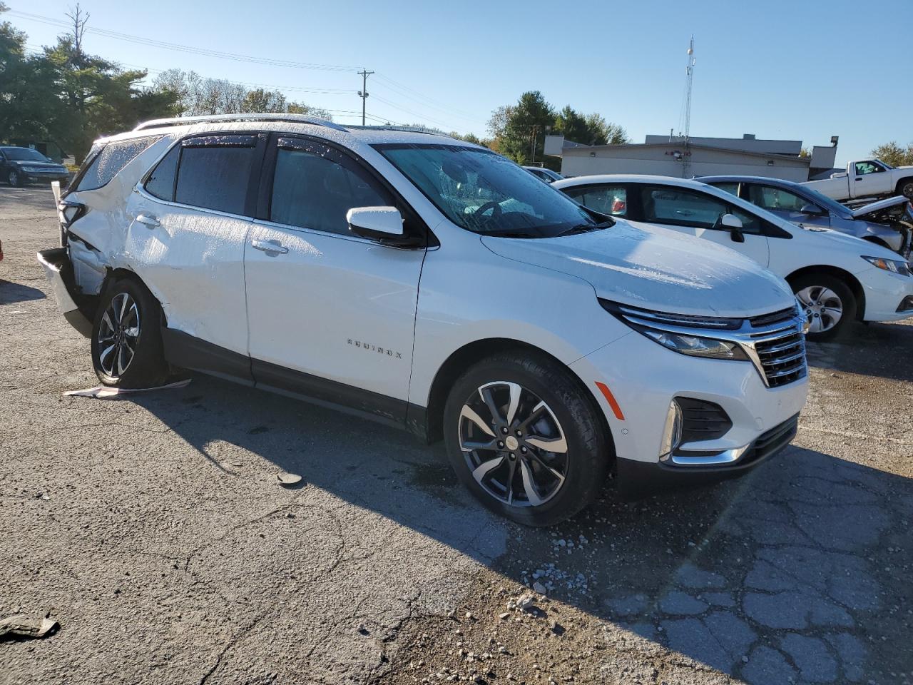 2022 Chevrolet Equinox - Image 4