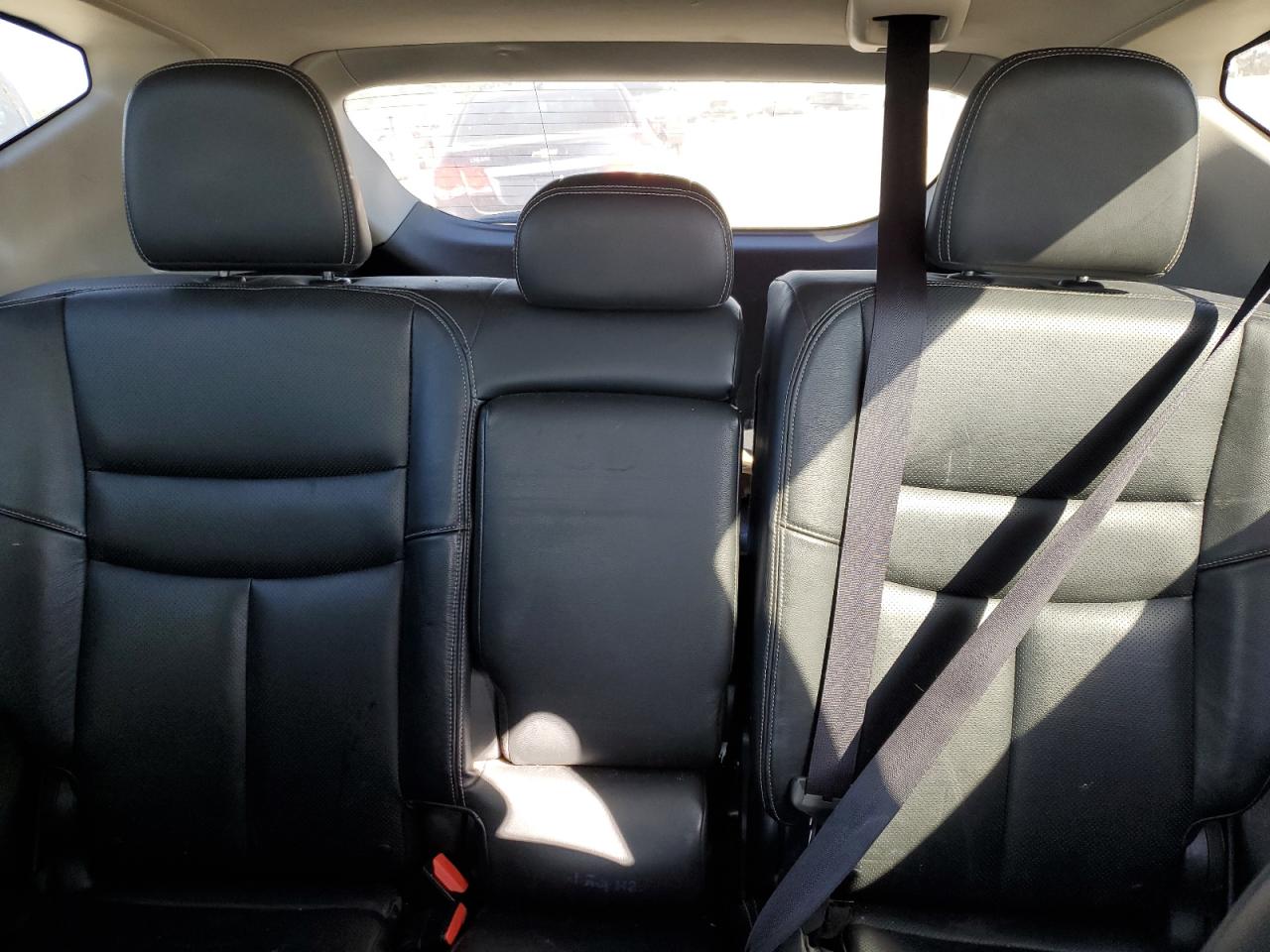 2015 Nissan Murano - Image 10