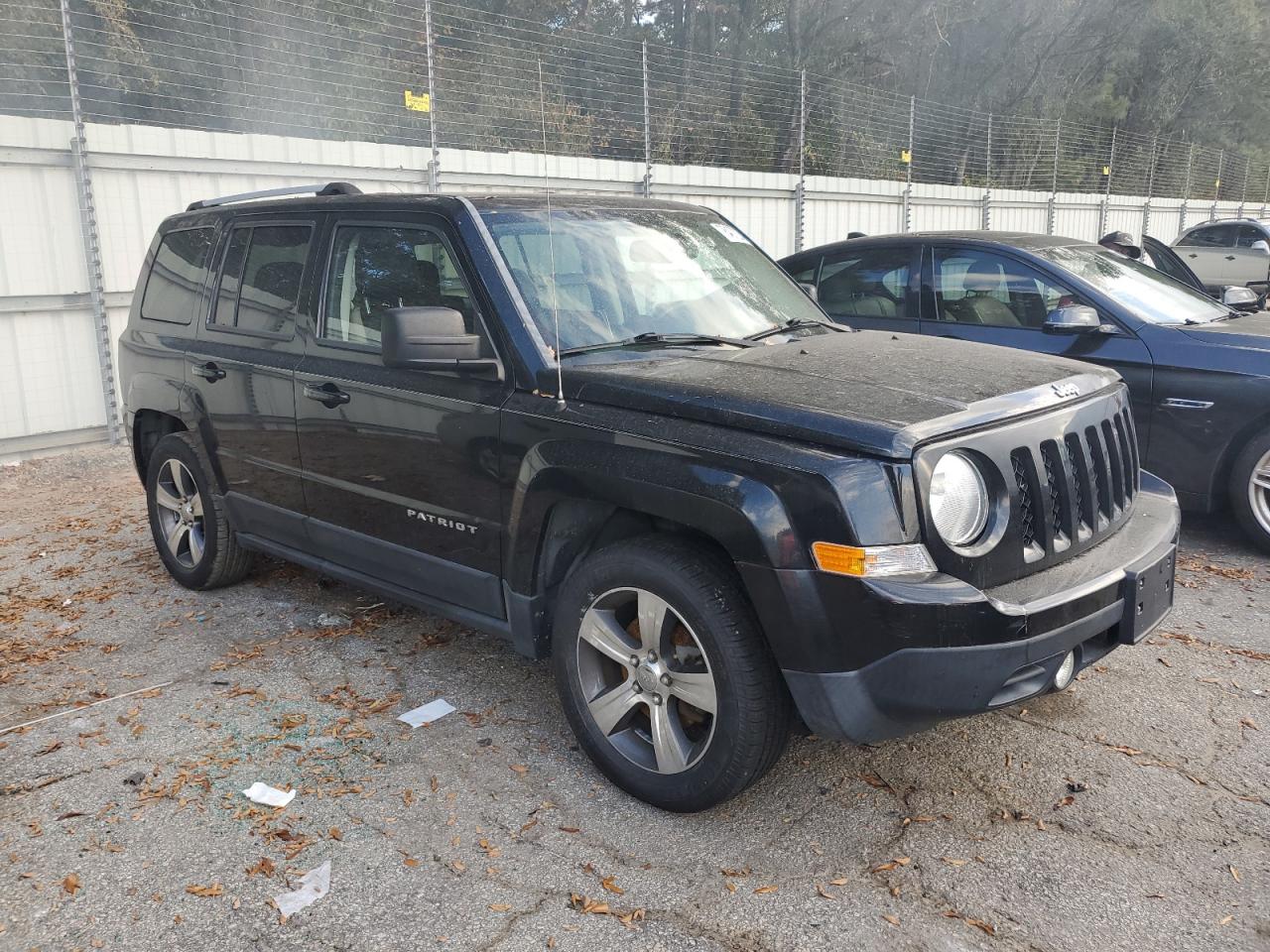 2016 Jeep Liberty (Patriot) - Image 4