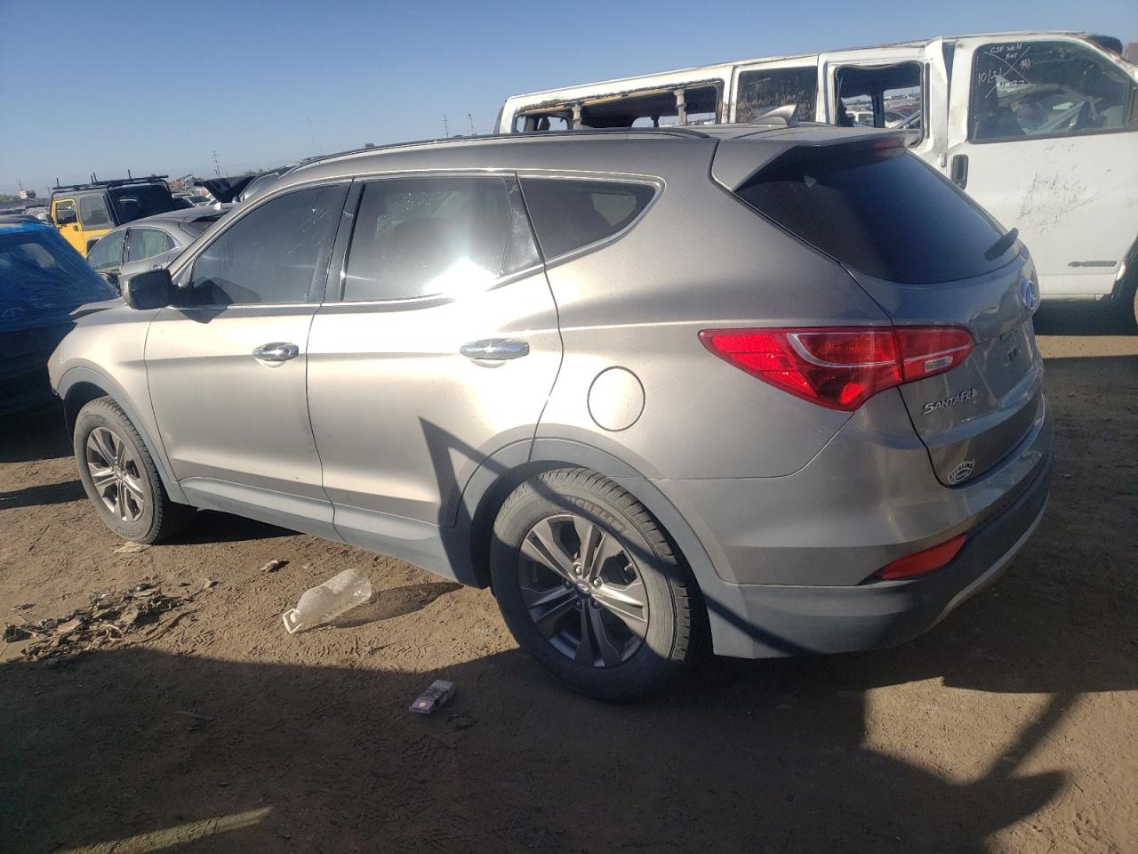 2015 Hyundai Santa Fe - Image 2