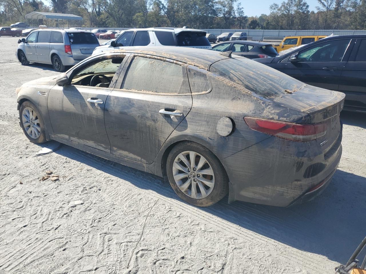 2018 Kia Optima - Image 2