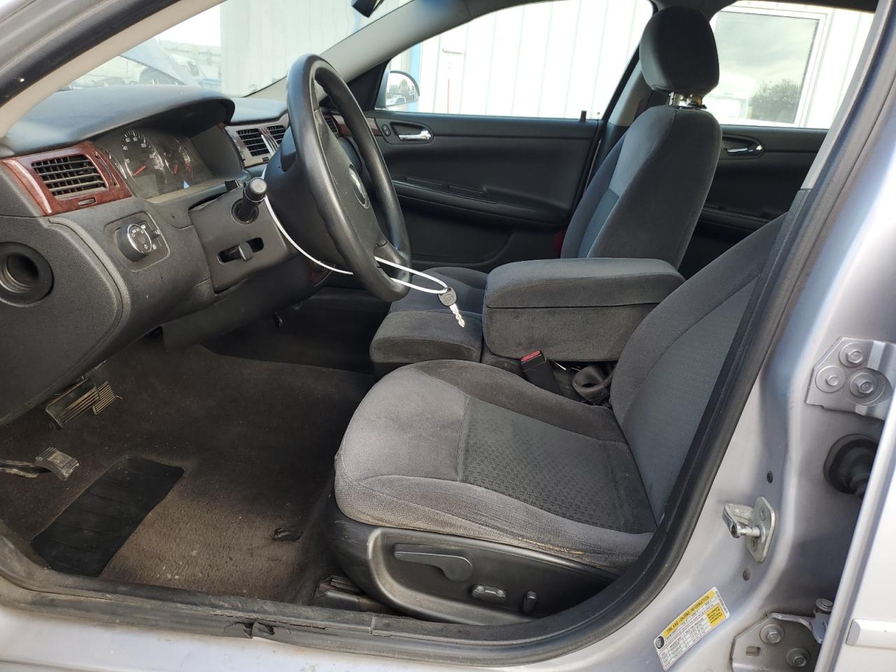 2006 Chevrolet Impala - Image 7