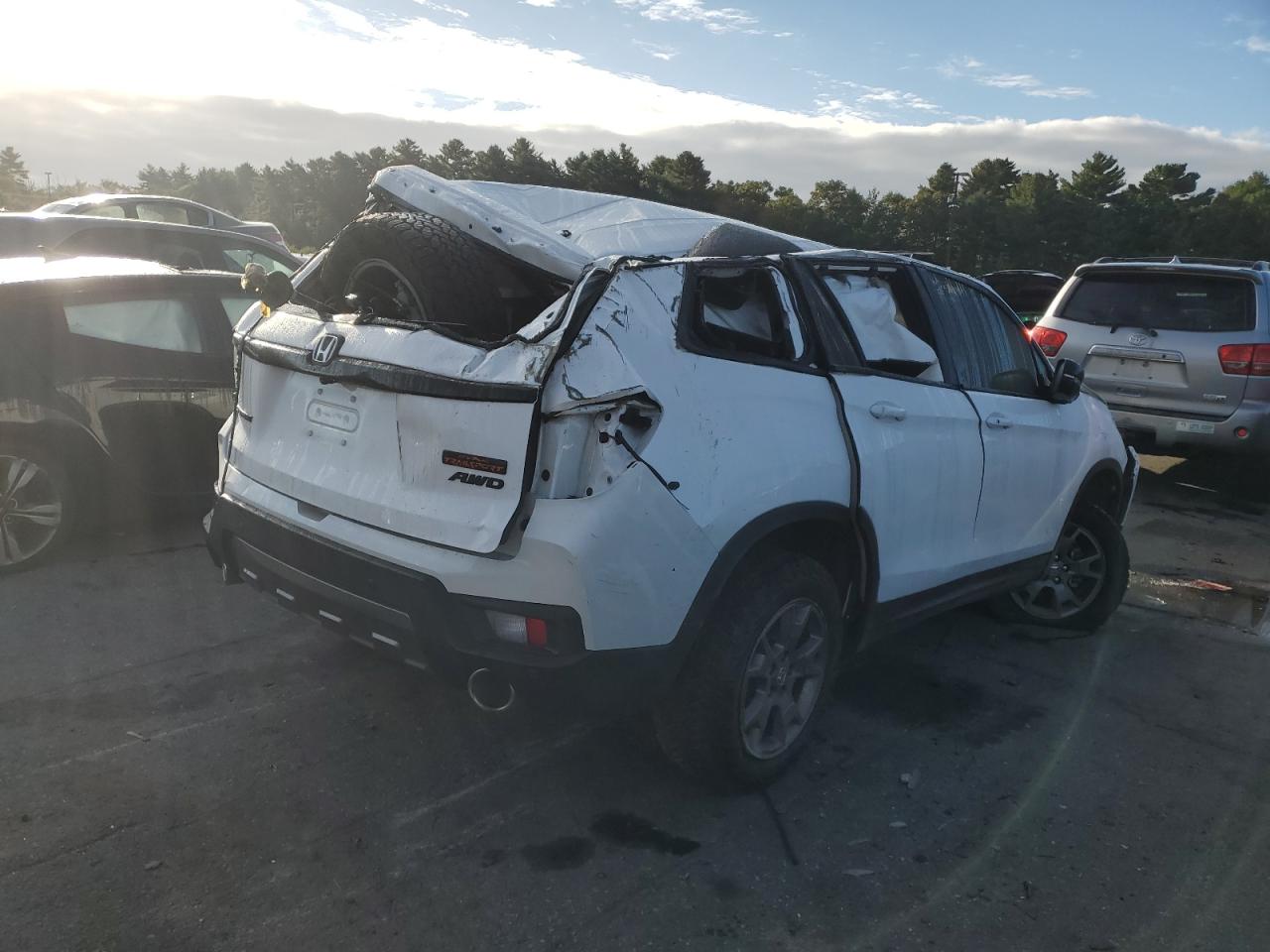 2024 Honda Passport - Image 3