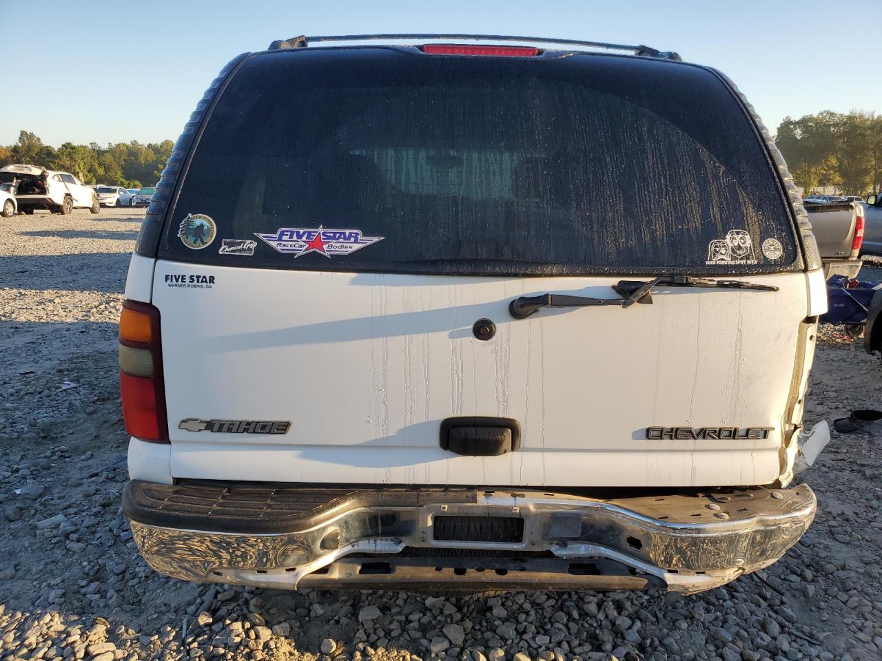 2003 Chevrolet Tahoe C1500 VIN: 1GNEC13V33J260358 Lot: 73924494