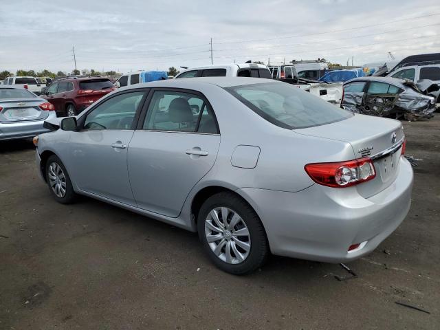 Седаны TOYOTA COROLLA 2013 Серебристый