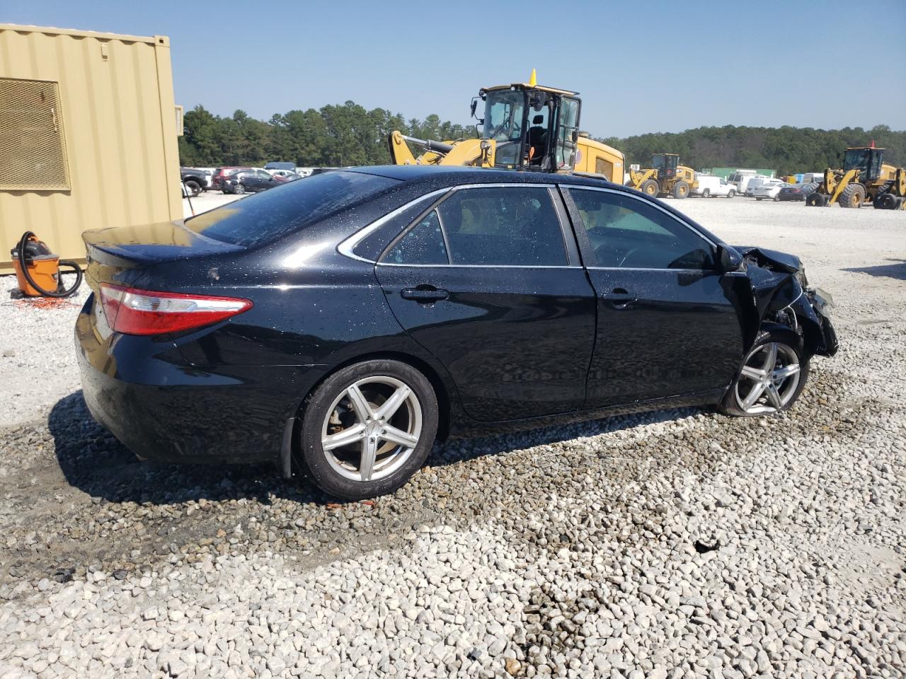 2015 Toyota Camry - Image 3