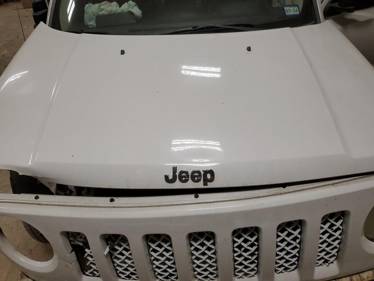 2014 Jeep Liberty (Patriot) - Image 13