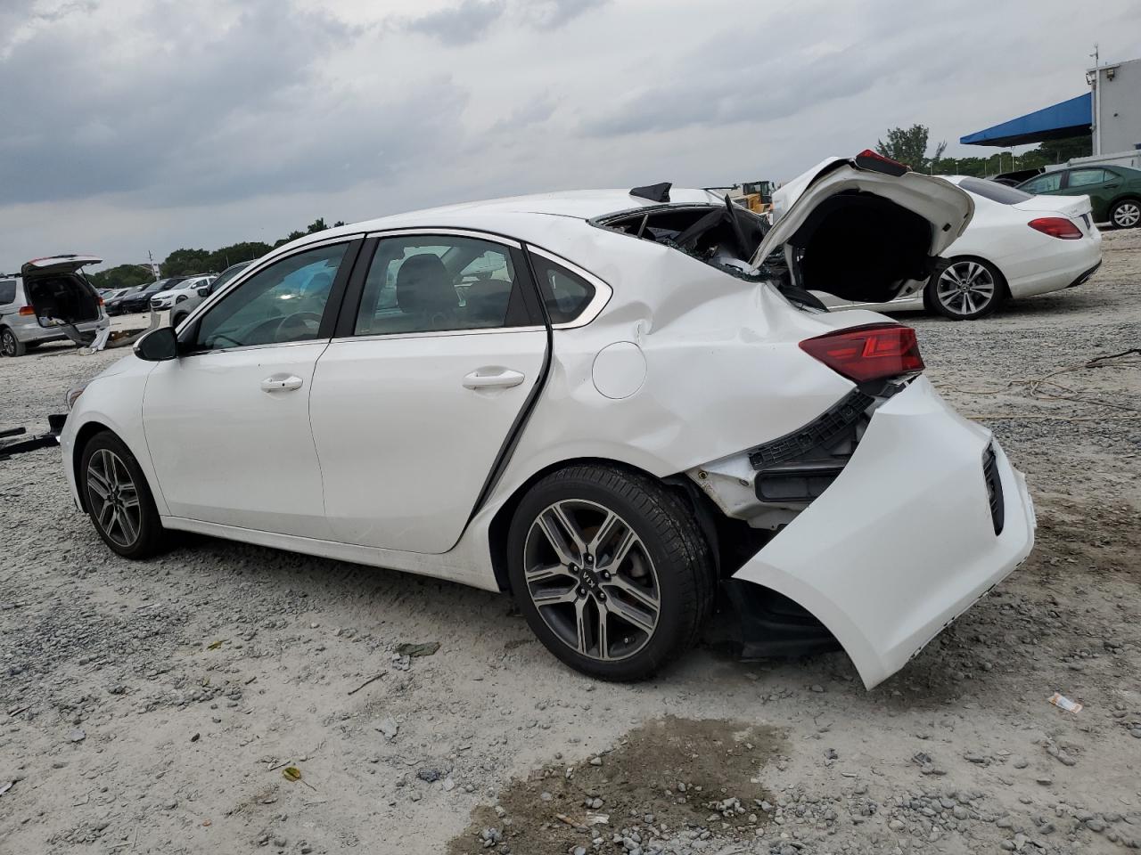 2020 Kia Forte - Image 2