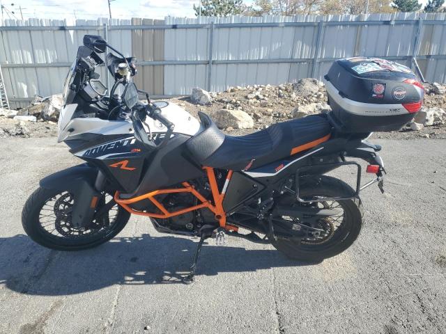 undisplay KTM MOTORCYCLE 2015 Два тони