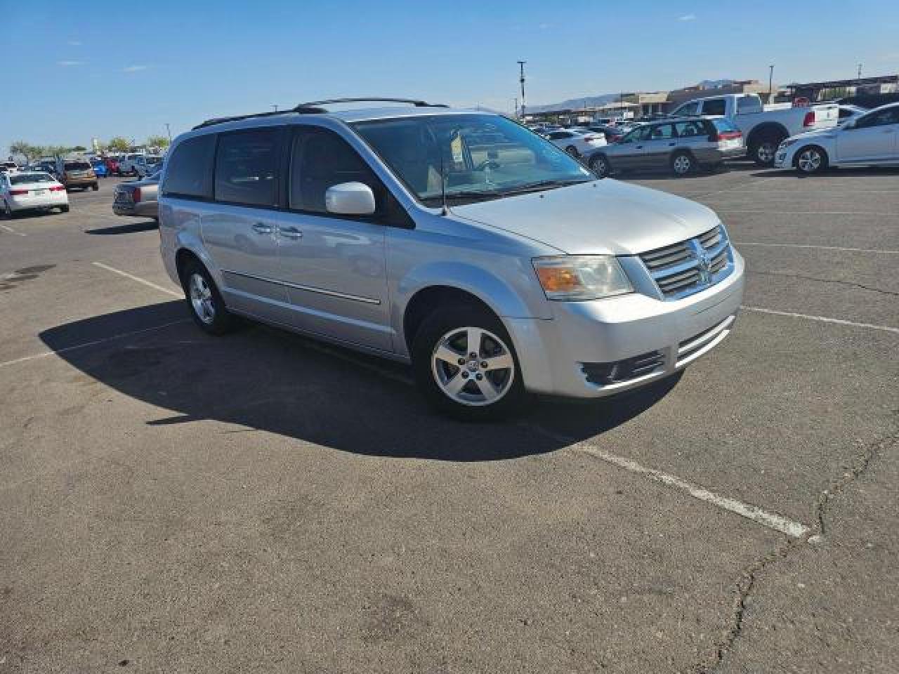 2010 Dodge Caravan - Image 1
