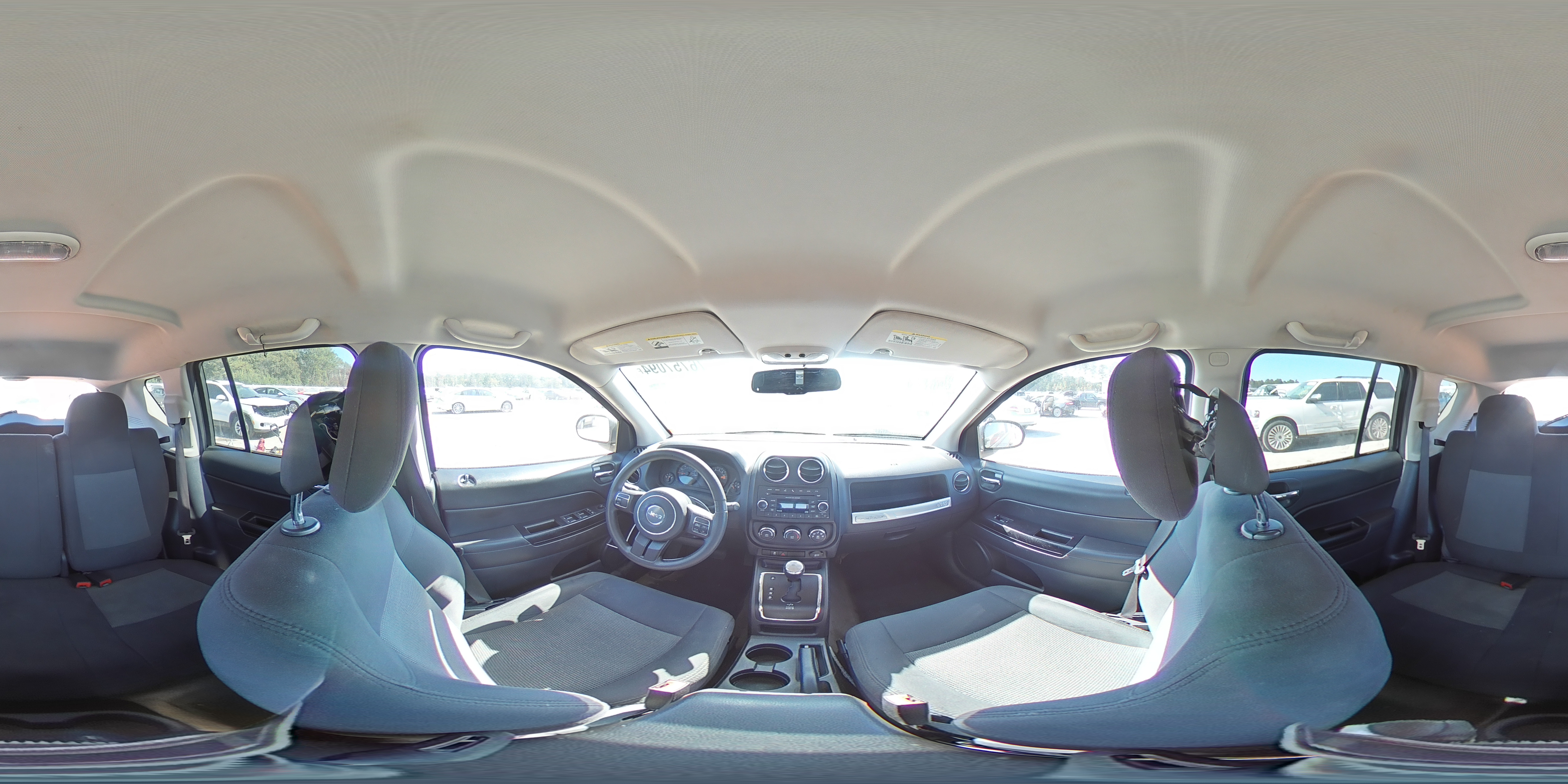 2017 Jeep Compass - Image 14