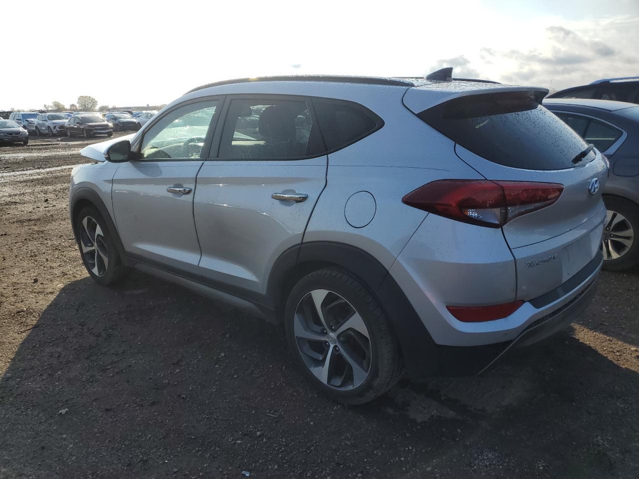 2016 Hyundai Tucson - Image 2