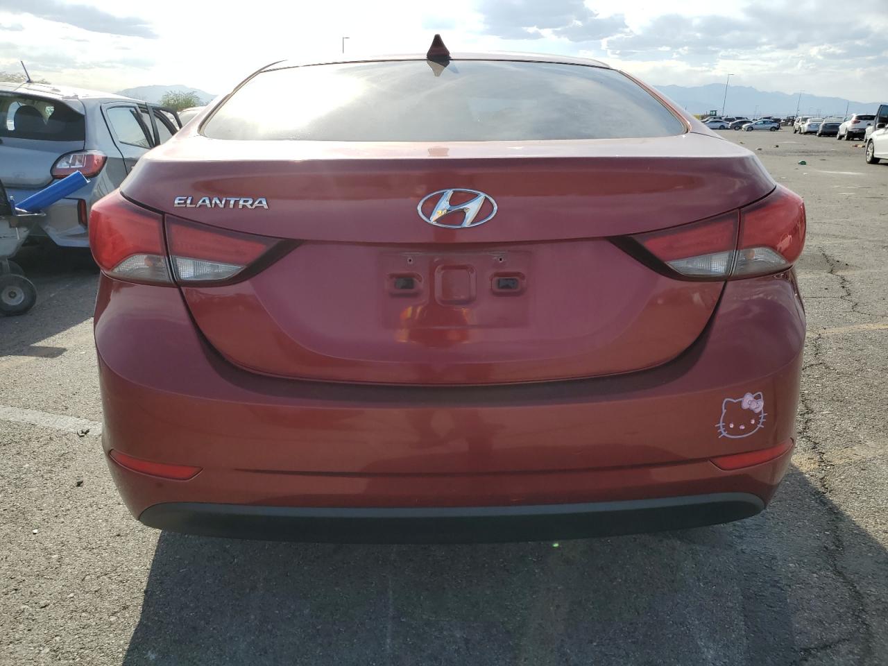 5NPDH4AE2GH725348 2016 Hyundai Elantra Se