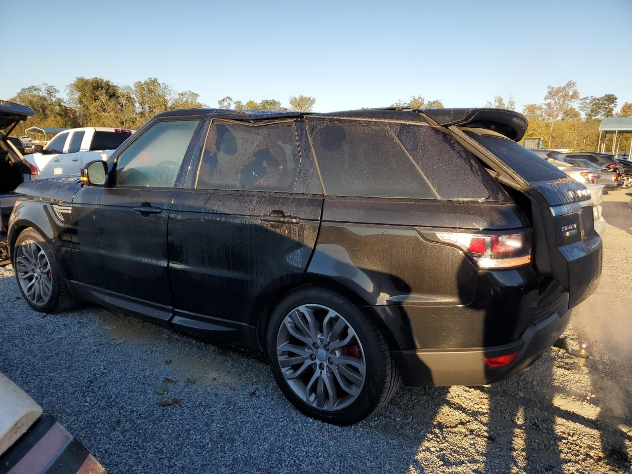 2017 Land Rover Range Rover - Image 2