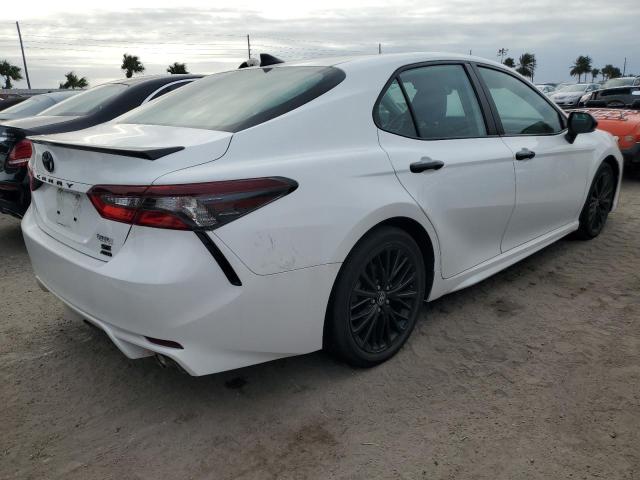  TOYOTA CAMRY 2021 Белы