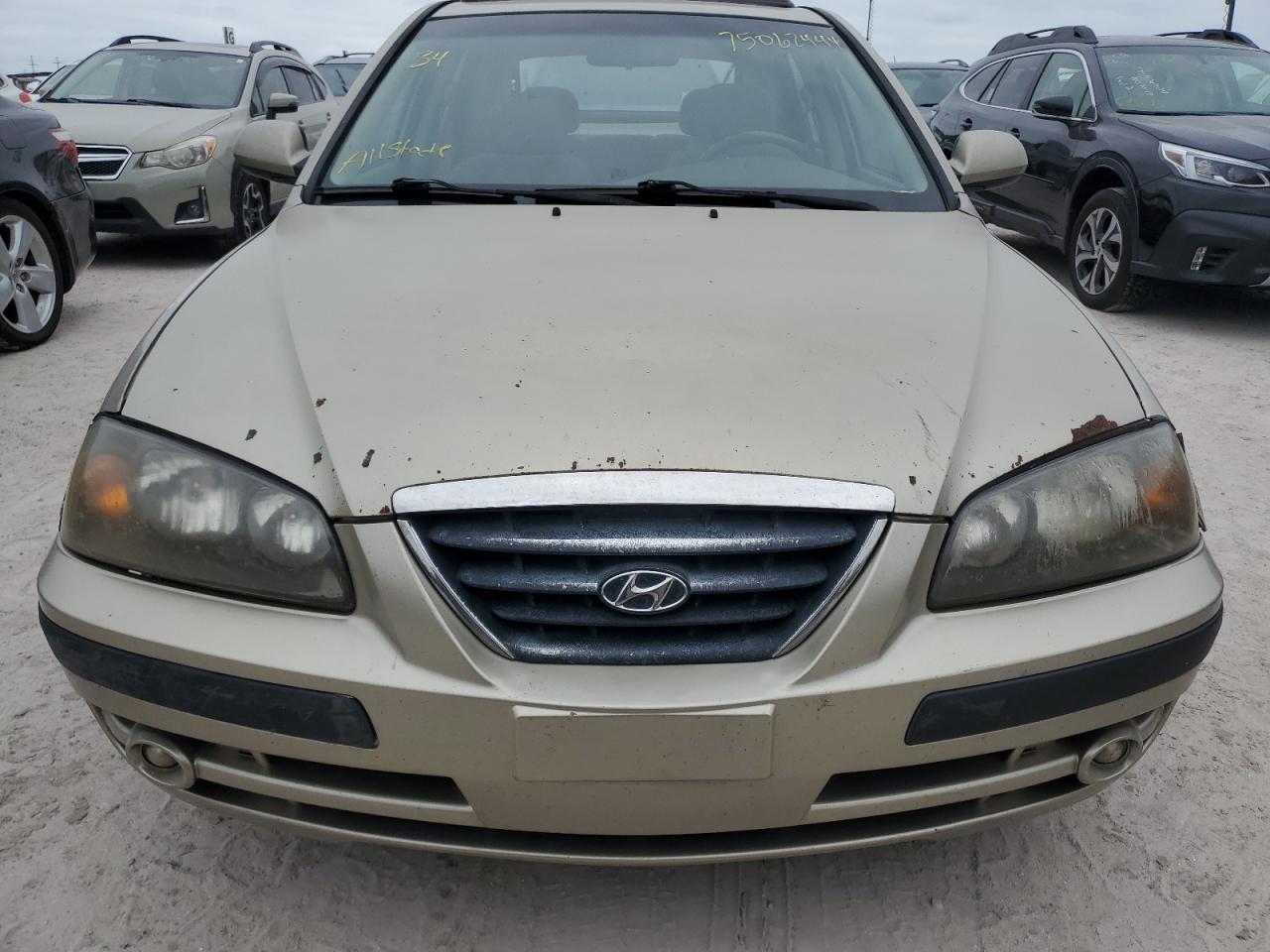 2005 Hyundai Elantra - Image 5