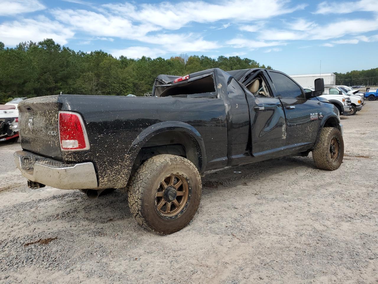 2018 RAM 2500 - Image 3