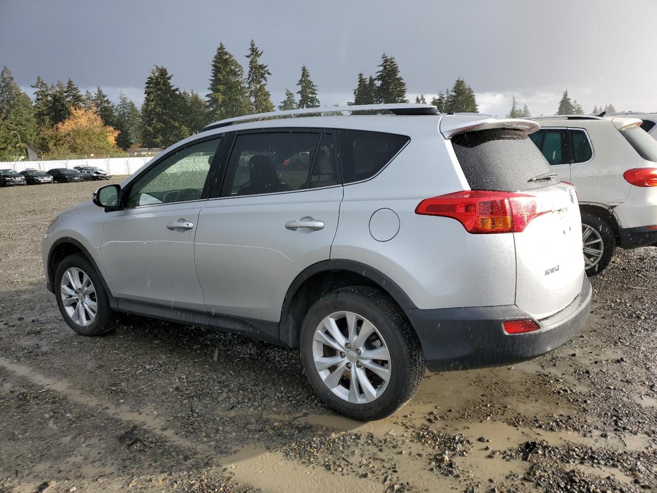 2013 Toyota RAV 4 - Image 2