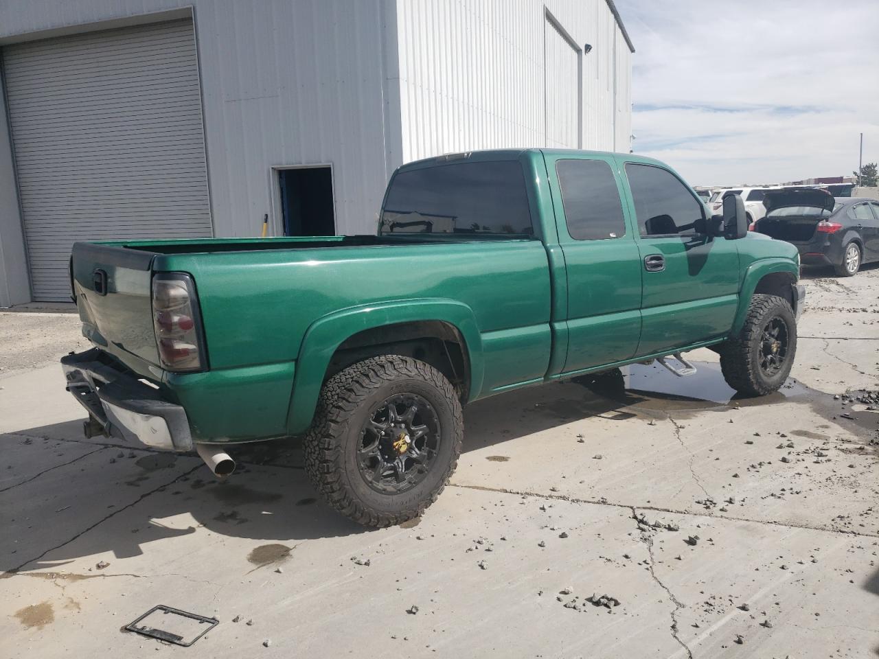 2000 Chevrolet Silverado - Image 3