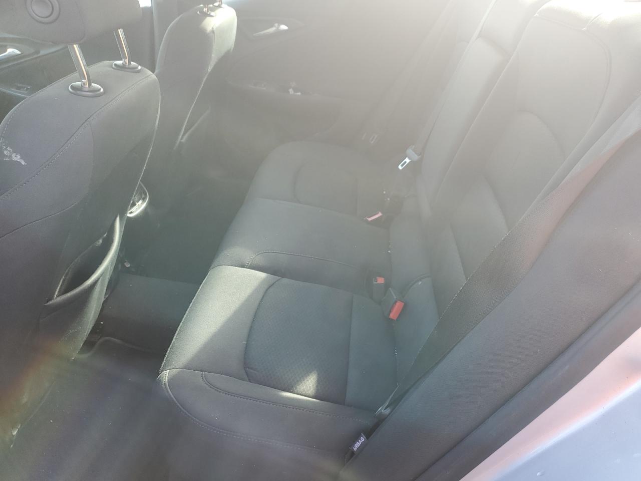 2016 Chevrolet Malibu - Image 10