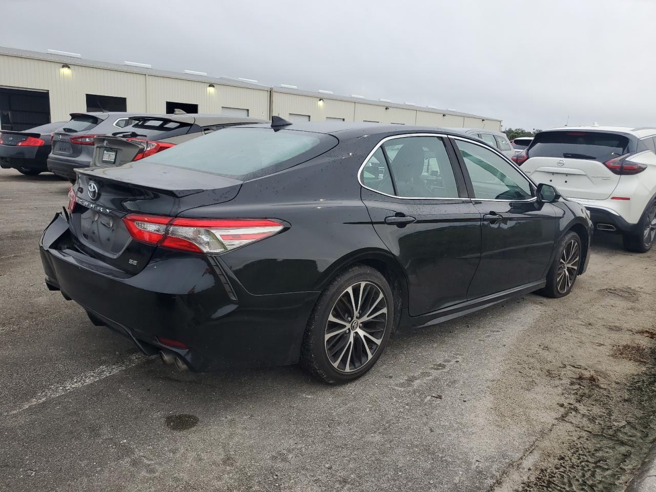 2019 Toyota Camry - Image 3
