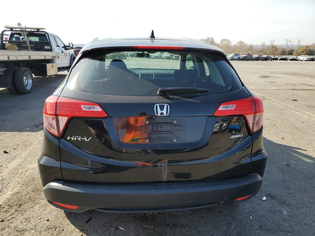 2018 Honda Hr-V Lx VIN: 3CZRU6H30JG727191 Lot: 78296244