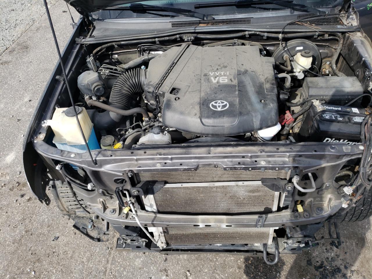 2014 Toyota Tacoma - Image 11