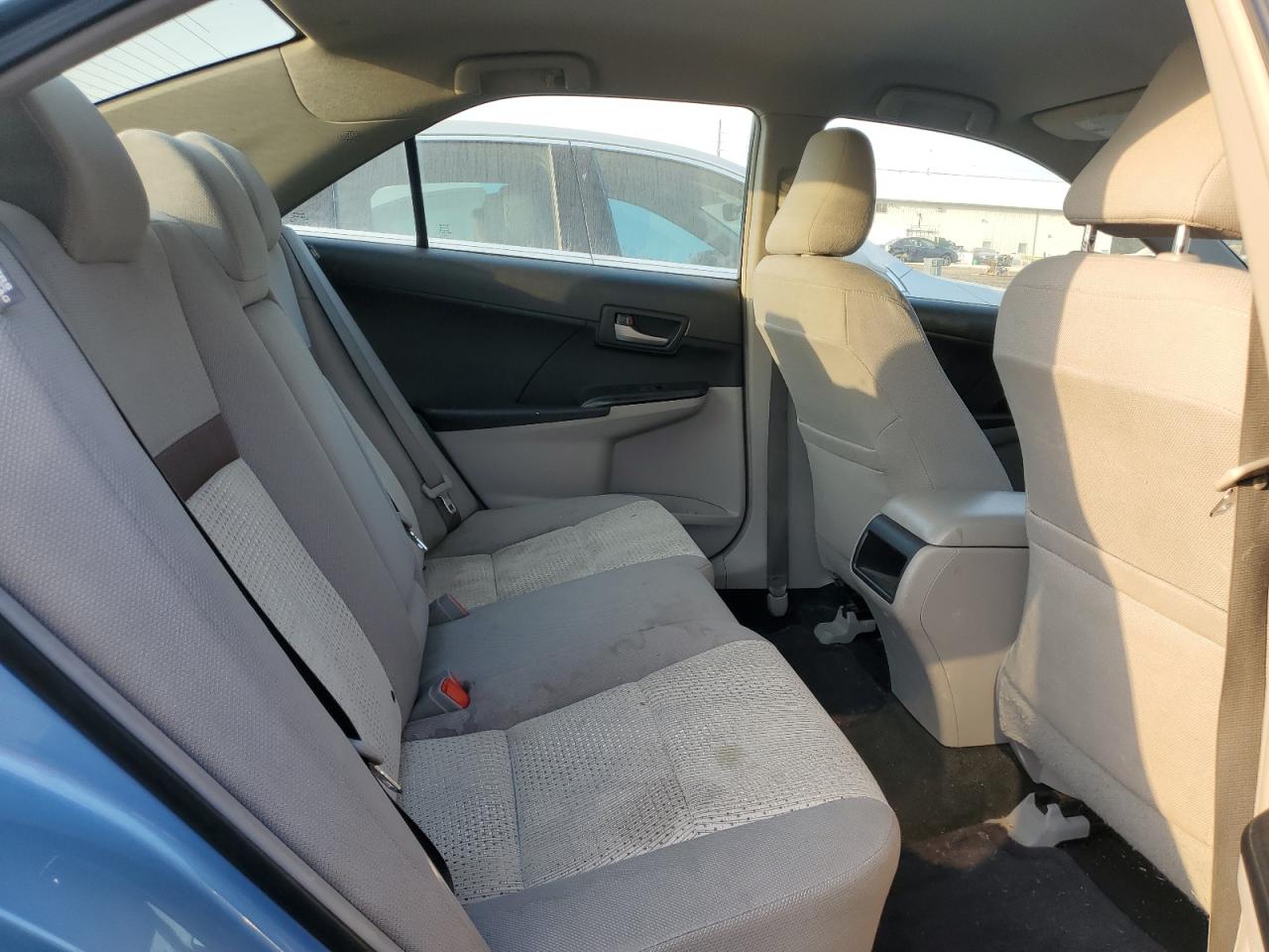 2012 Toyota Camry - Image 10