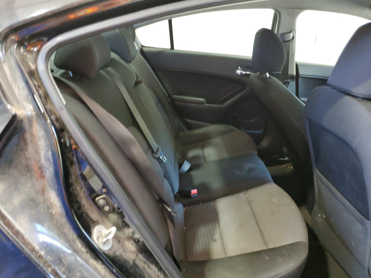 2016 Kia Forte - Image 10