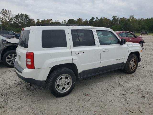  JEEP PATRIOT 2016 Белы