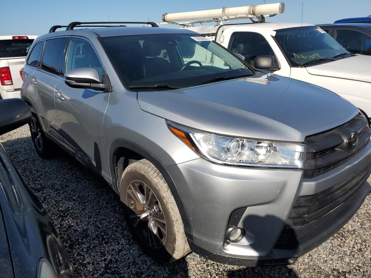 2019 Toyota Highlander - Image 4