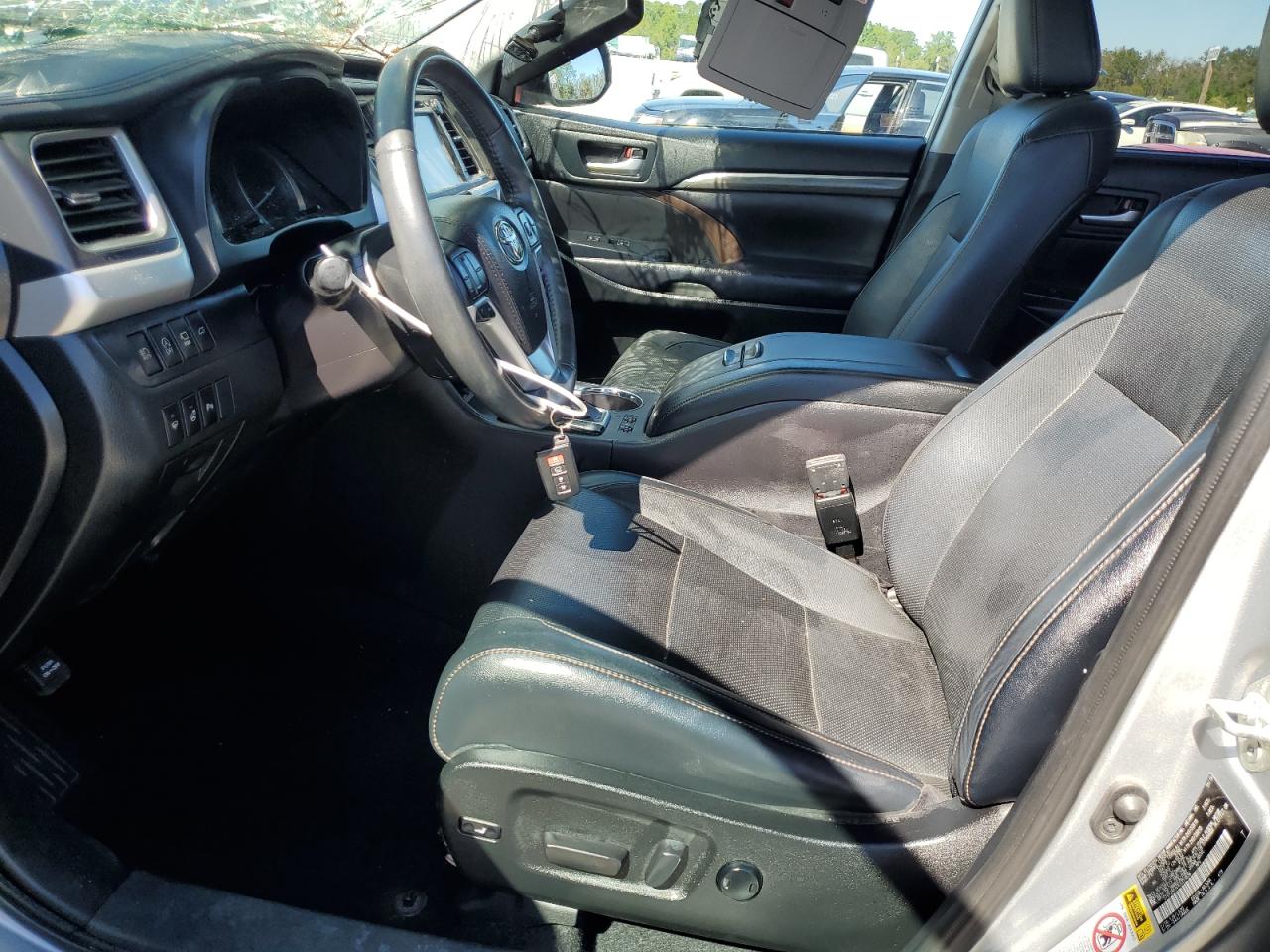 2019 Toyota Highlander - Image 7