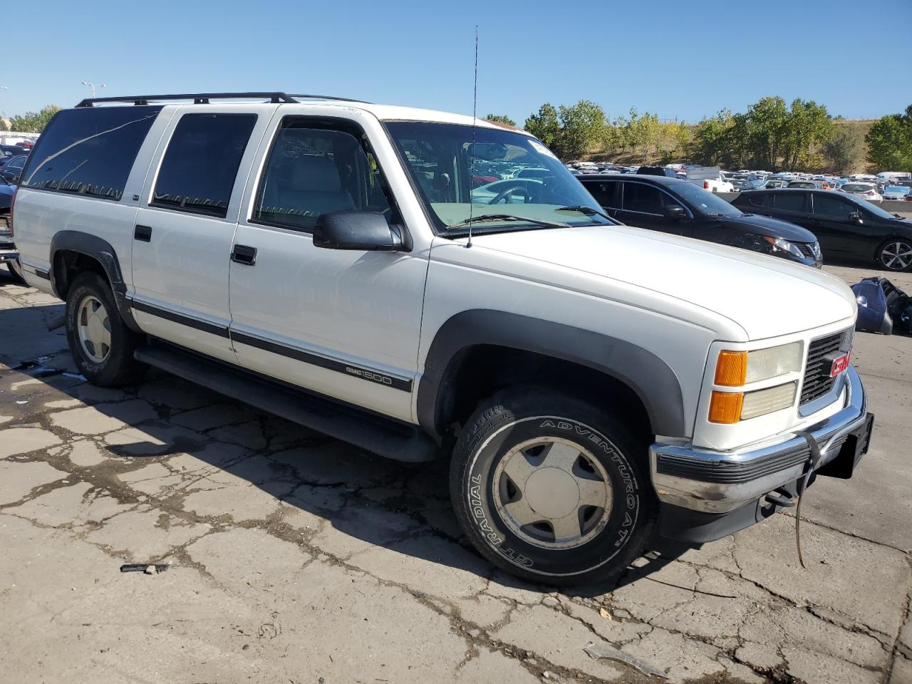 1999 GMC Suburban K1500 VIN: 1GKFK16R5XJ788153 Lot: 74107834