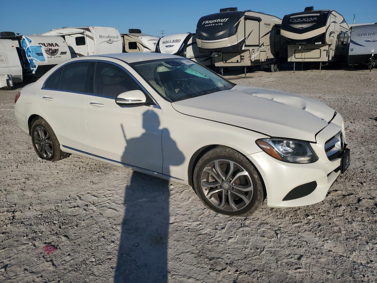 VIN 55SWF4KB1GU123394 2016 MERCEDES-BENZ C-CLASS no.4