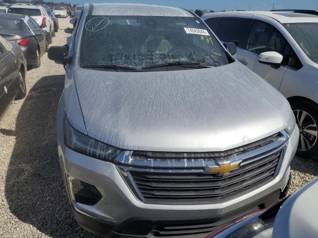  CHEVROLET TRAVERSE 2022 Сріблястий