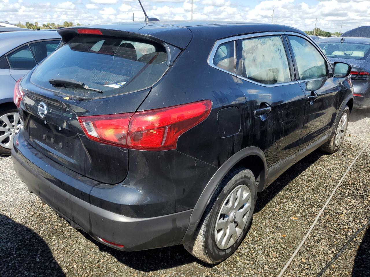 2019 Nissan Rogue - Image 3