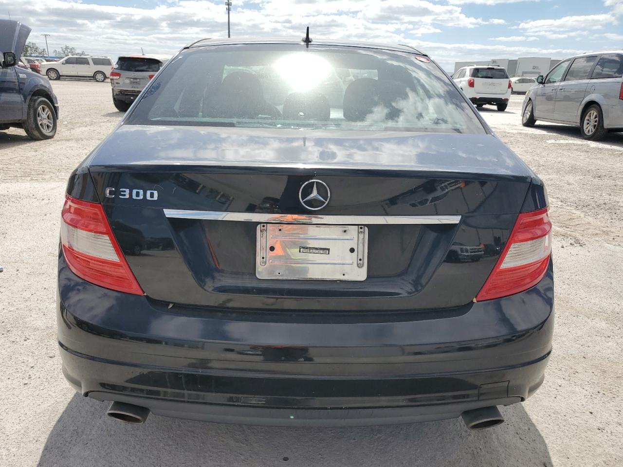 2009 Mercedes-Benz C 300 VIN: WDDGF54X59R071792 Lot: 76352954