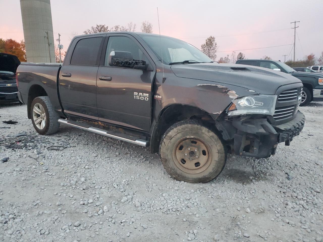 2014 RAM 1500 - Image 4