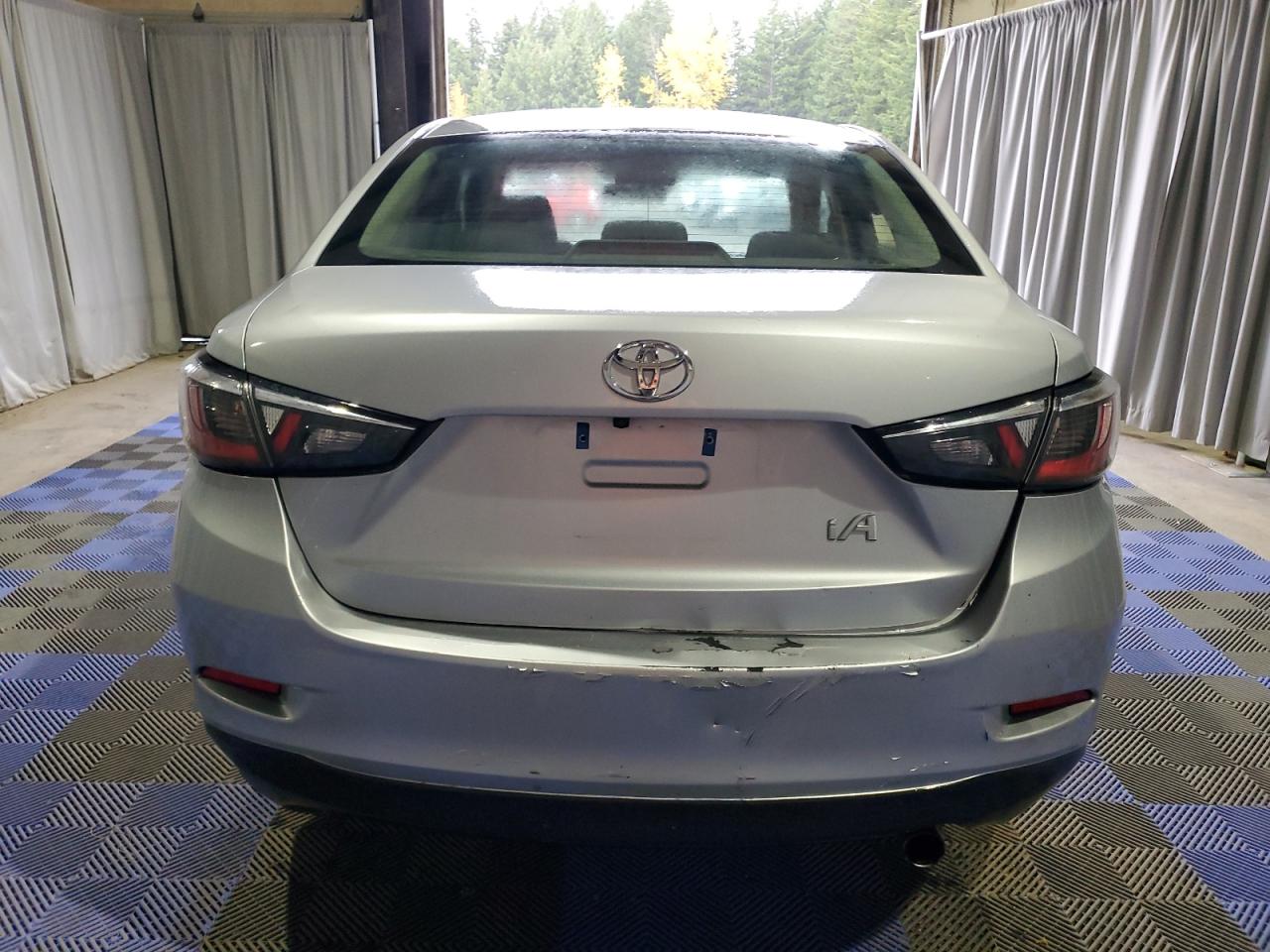 2018 Toyota Yaris - Image 6