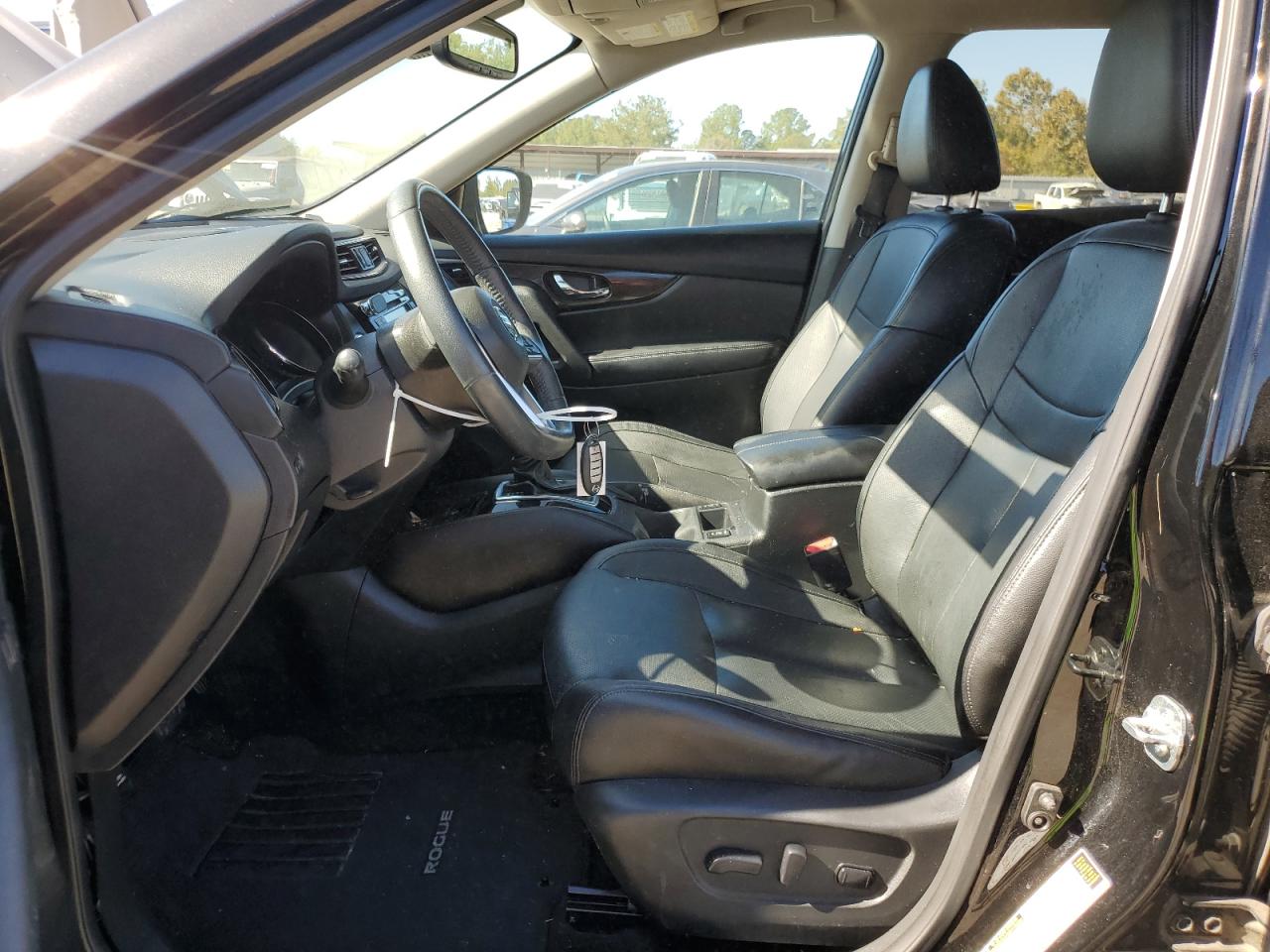 2017 Nissan Rogue - Image 7
