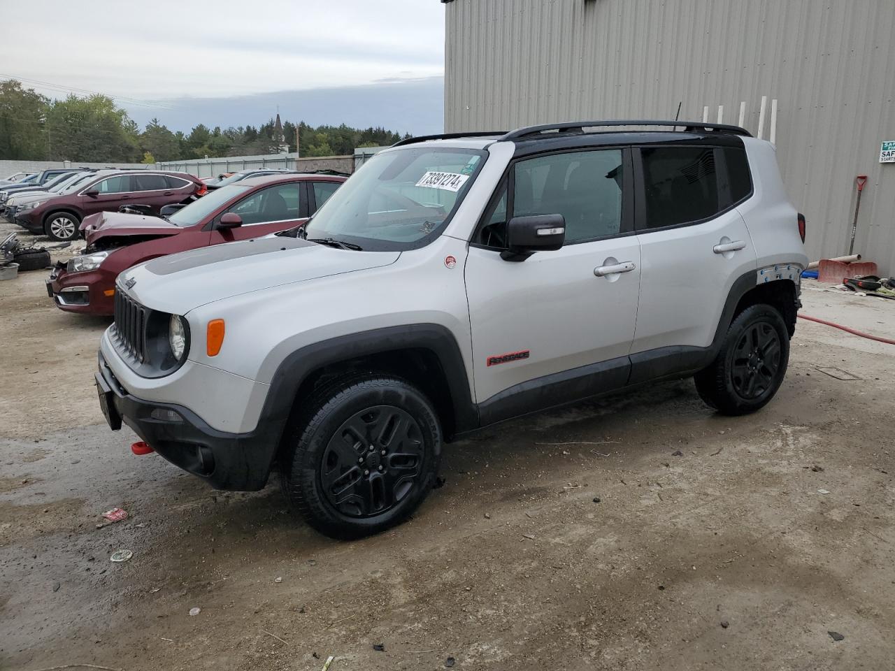 ZACCJBCB2JPG90879 2018 JEEP RENEGADE - Image 1