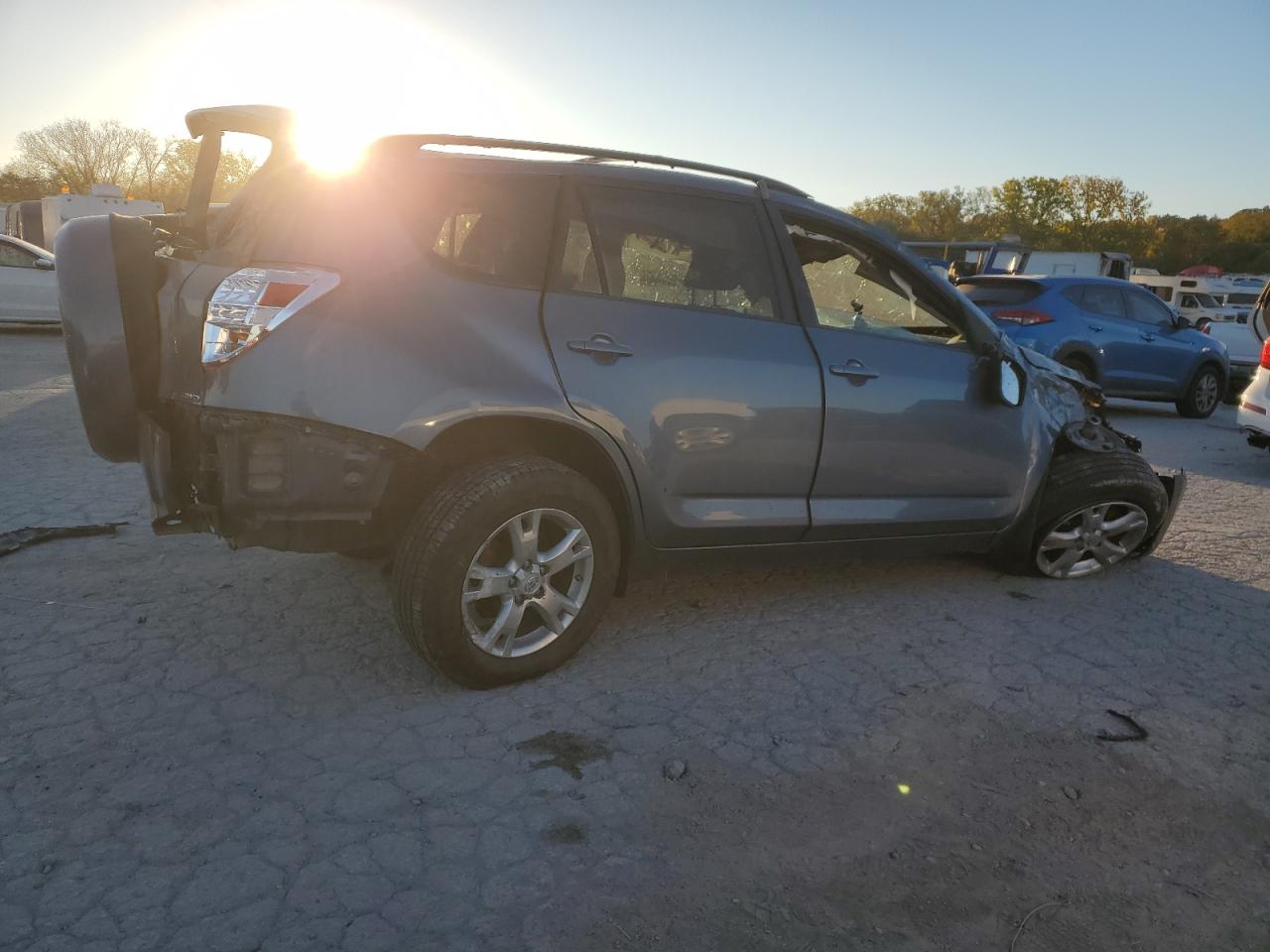2011 Toyota RAV 4 - Image 3