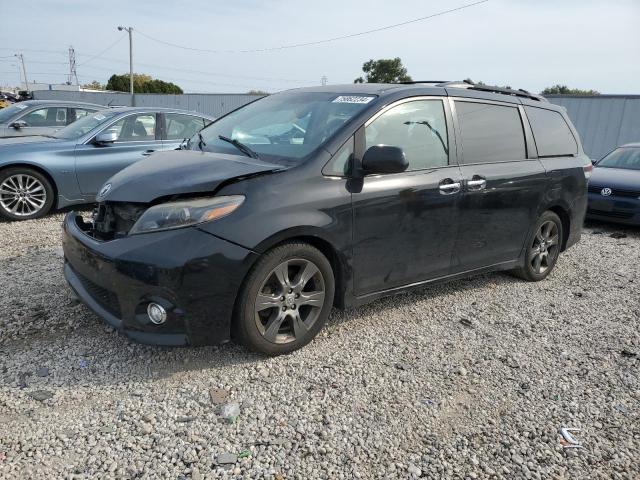 2015 Toyota Sienna Sport