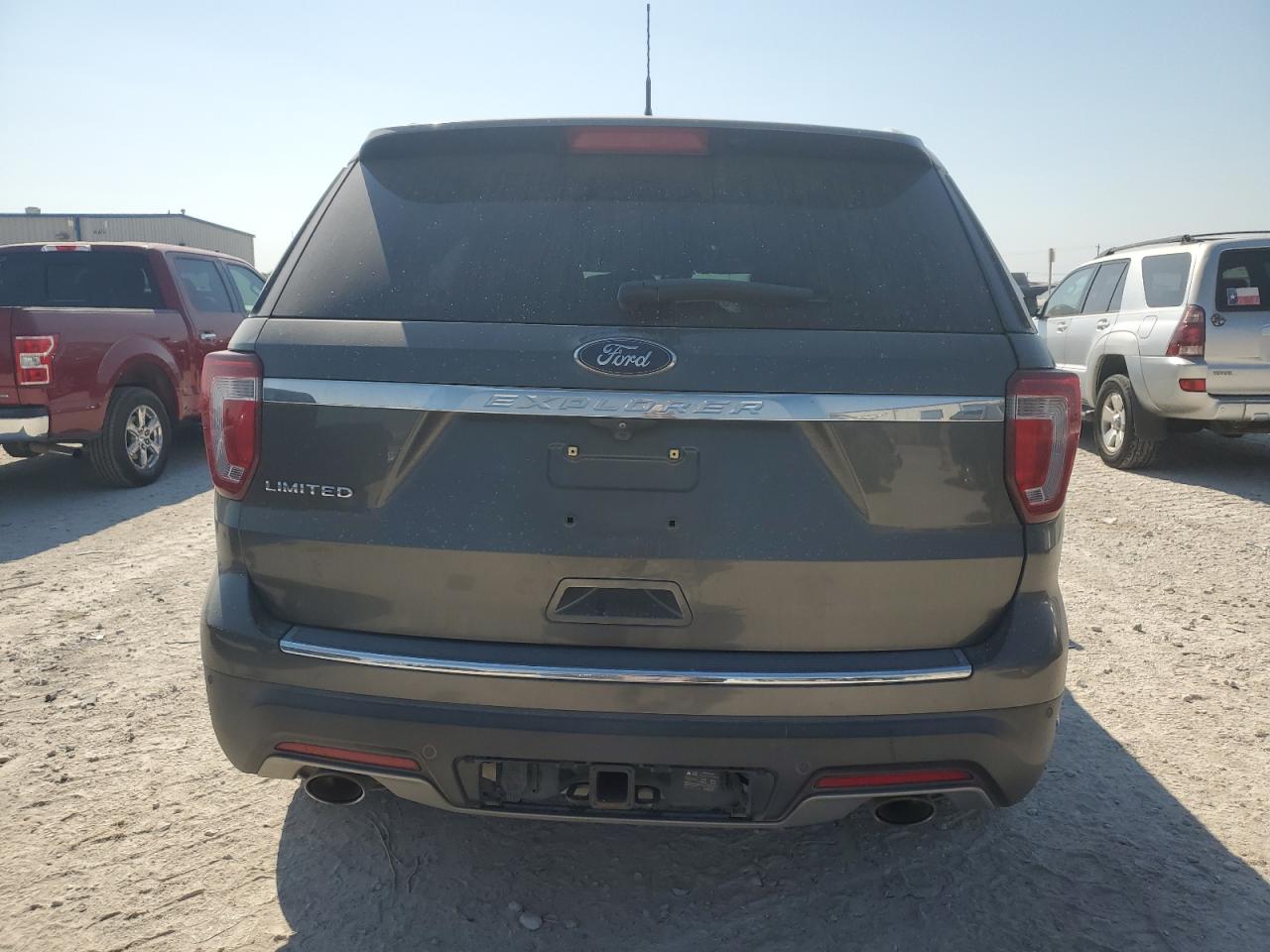2019 Ford Explorer - Image 6