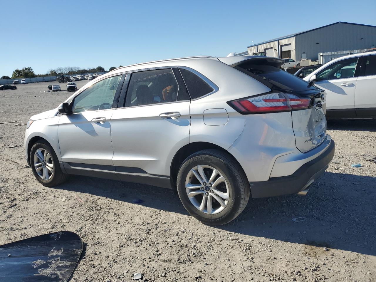 2019 Ford Edge - Image 2
