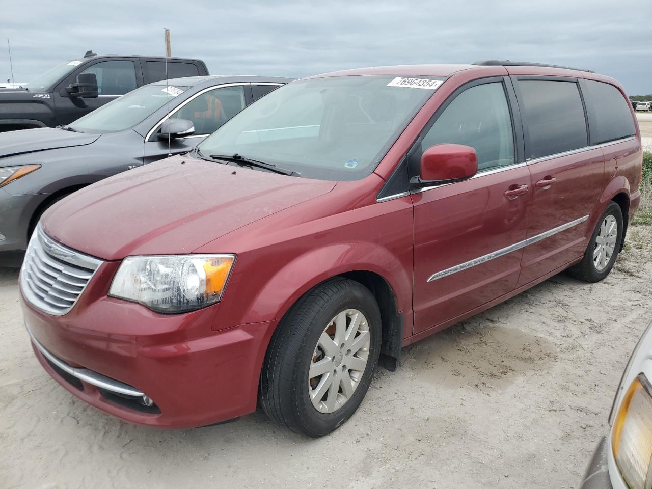 2014 Chrysler Town & Country - Image 1