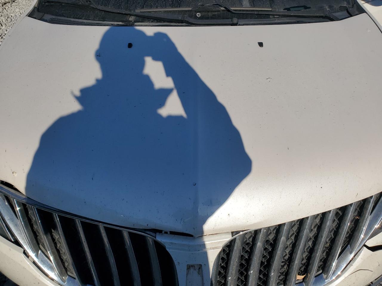 2014 Lincoln MKX - Image 11