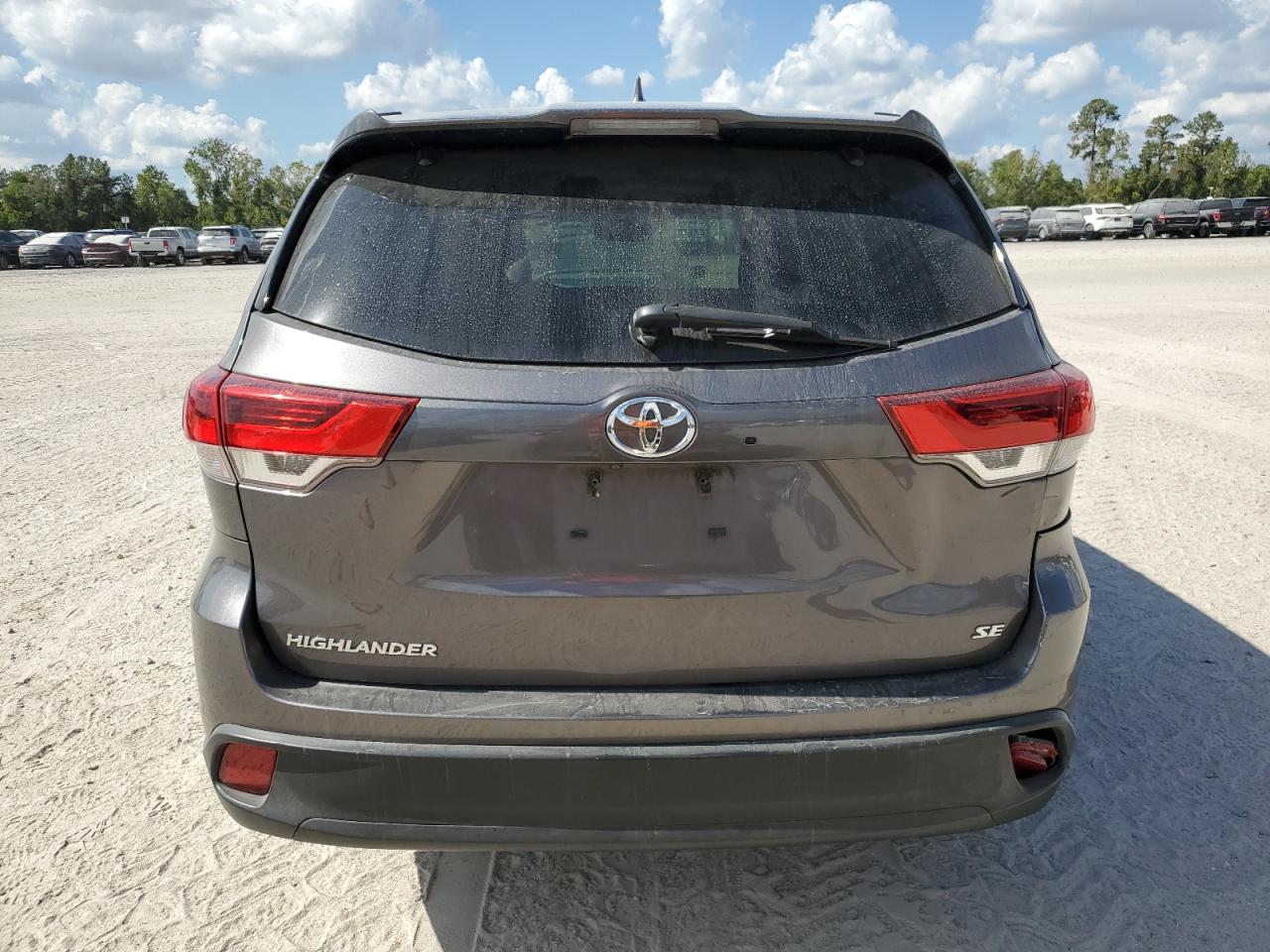 2017 Toyota Highlander Se VIN: 5TDKZRFH4HS509811 Lot: 77563744